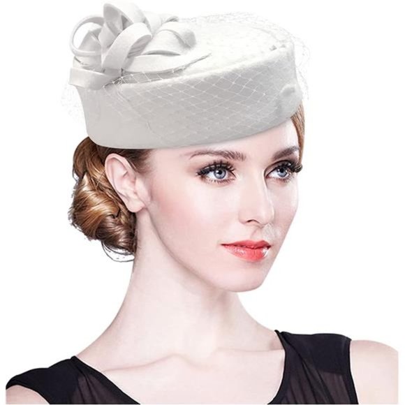 British Vintage Wool Felt Pillbox Hat A- Ivory White